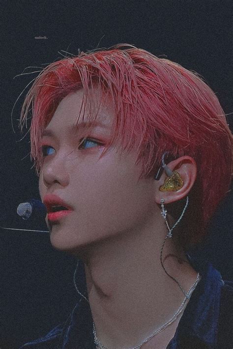 Pink Hair Felix In 2021 Stray Kids Seungmin Felix Felix Stray Kids