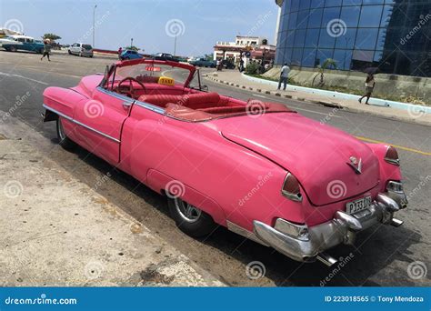 Classic Pink Cadillac In Havana Editorial Image Image Of Classic