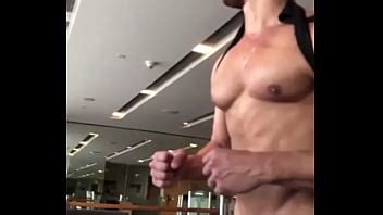 Anh gym khoe cặc XVIDEOS