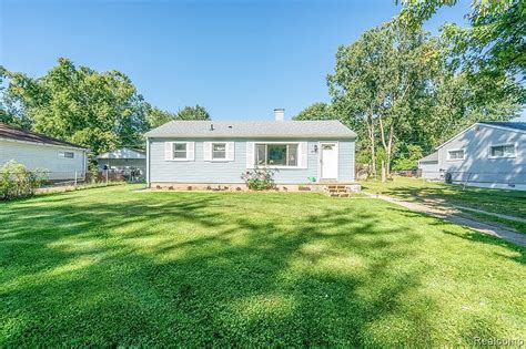 21818 Fenster St Belleville MI 48111 Zillow