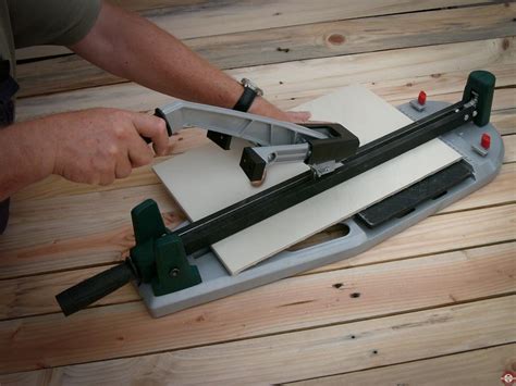 Test du coupe-carreaux manuel Bosch PTC 470 - Zone Outillage