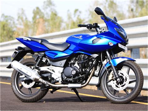 BAJAJ PULSAR 220 - Image #3