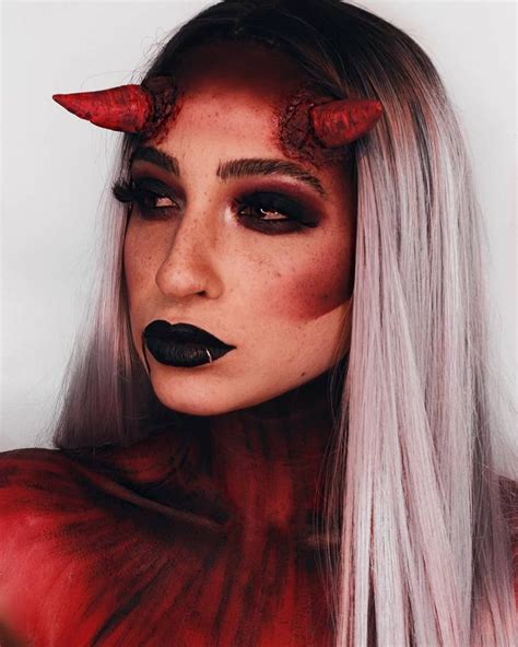 11 Devil Makeup Looks For A Hot Halloween Cool Halloween Makeup