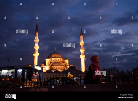 Istanbul At Night Turkey Stock Photo Alamy