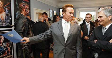 Arnold Schwarzenegger Es El Nuevo Suegro De Miley Cyrus Infobae