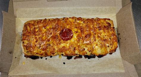 Pepperoni Stuffed Cheesy Bread Rdominos 60 Off