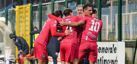 Video Fiorenzuola Giana Erminio 1 2 Gol E Highlights Gol Di Fall E