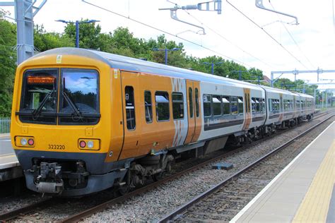 323220 West Midlands Trains Class 323 323220 Sits At Broms Flickr