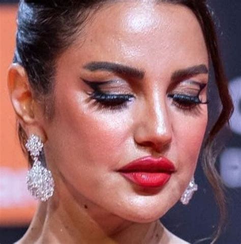 فنانات جميلات