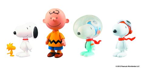 Previewsworld Peanuts Snoopy The Flying Ace Udf C 1 1 4