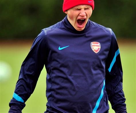 Arsene Wenger Tells Andrey Arshavin He Has No Future At Arsenal