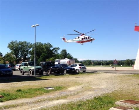 Scontro Frontale Tra Due Auto Tre Feriti A Carbonara