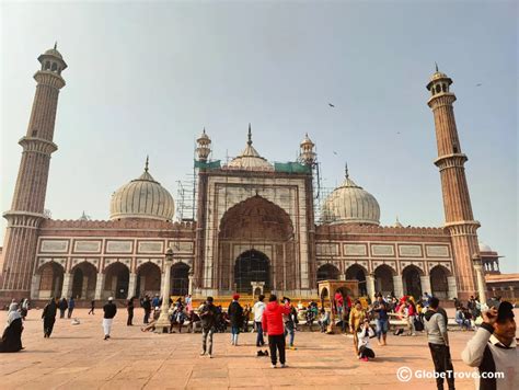 10 Famous Historical Monuments In Delhi That Should Be On Your List For ...