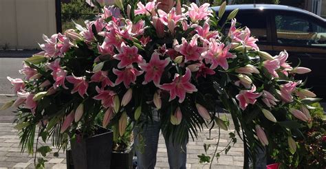 6ft Spray For The Top Of The Casket Using Just Stargazer Lilies And