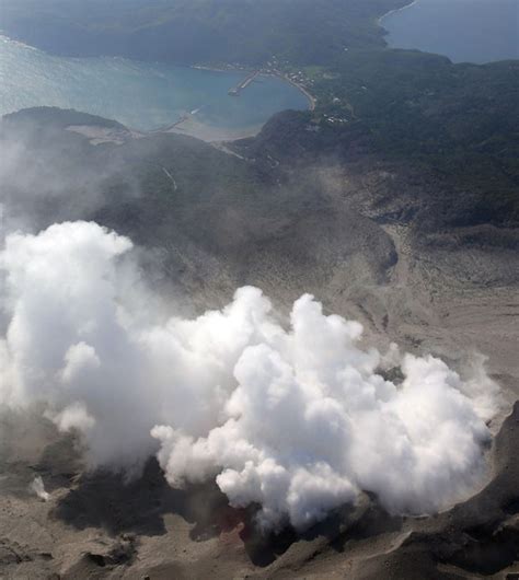 G1 Japão diz que não há risco para pessoas após erupção de vulcão