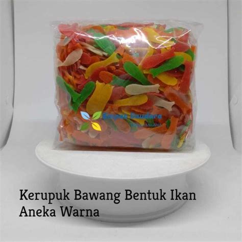 Jual KERUPUK BAWANG BENTUK IKAN ANEKA WARNA KEMASAN 500 GR Di Seller