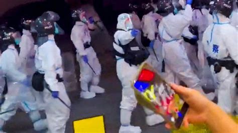 Hazmat Suit Clad Riot Police Confront China Covid 19 Protesters