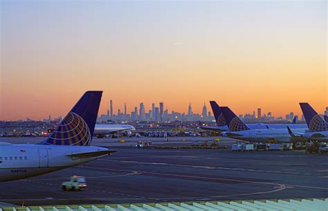 How to Get to Newark Airport from Manhattan [Transit Guide]