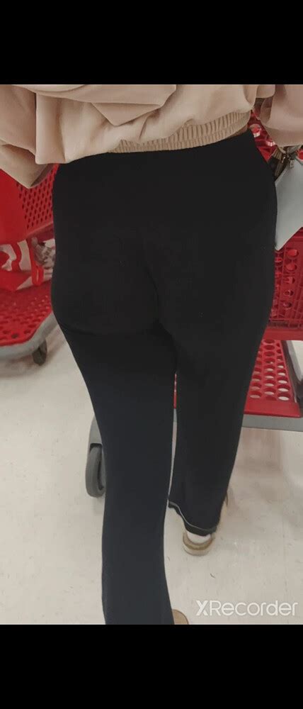 Blonde Teens Fat Ass Jiggling In Flares Spandex Leggings Yoga