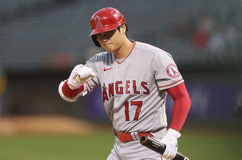 【mlb】大谷翔平、右上腕への死球に苦悶の表情 登板前日にアクシデント、敵地にブーイング Spread