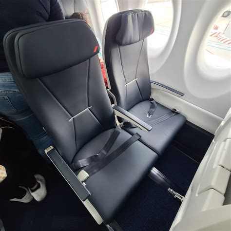 Review Air France Airbus A220 300 Economy Class Fco Cdg