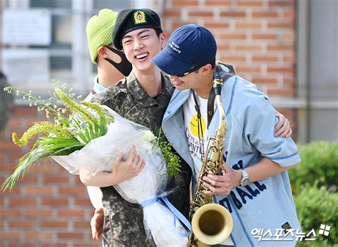 Btss Jin Completes Military Service And Receives Heartwarming Welcome