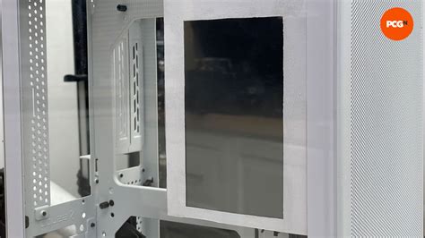 How To Fit An Lcd Screen In Your Pc Case