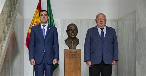 El Pp Inaugura En Solitario Un Busto Del Exministro Clavero Ar Valo En