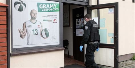 Napad na bank w Błoniu Policjanci zatrzymali dwóch podejrzewanych