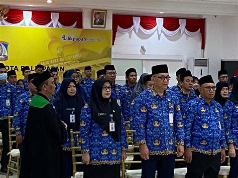 Lantik Puluhan Pejabat Administrator Wali Kota Balikpapan Pesan