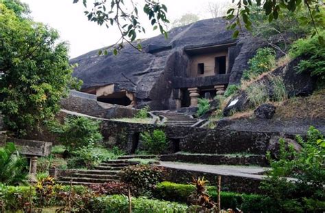 Private Combo Kanheri Caves Tour With Dharavi Slum Tour