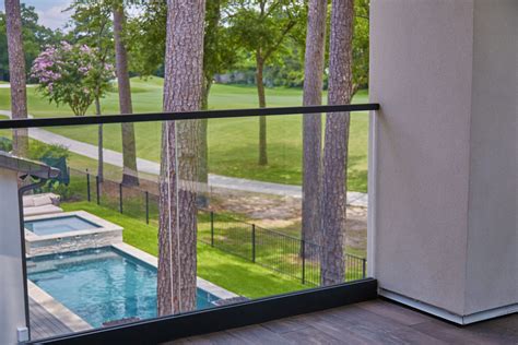 Glass Pool Fence - Viewrail - Made In-House, Built to Last