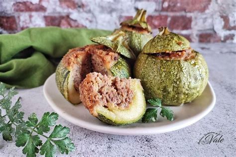 Zucchine Tonde Ripiene Di Carne Al Forno Piatto Sfizioso E Squisito