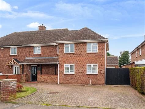 4 Bed Semi Detached House For Sale In Harter Road Kempston Bedford