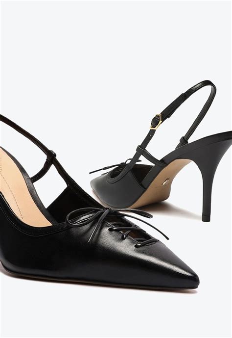 Scarpin Preto Arezzo Couro Bico Fino Slingback Gisele Zz Mall