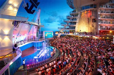 Oasis Of The Seas Aqua Theater Royal Caribbean International Royal