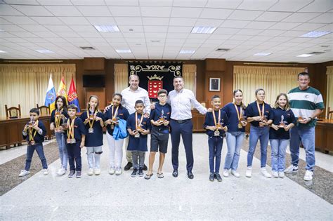 El Cabildo Recibe A Los Deportistas Lanzarote Os Que Participaron En El