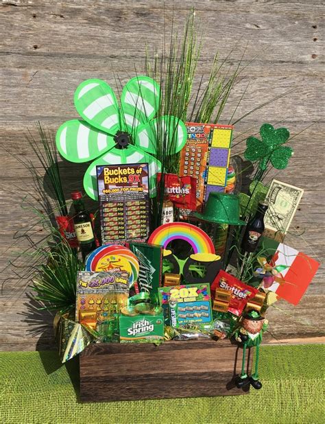 St Patricks Day Raffle Door Prize Basket What I Used Wooden Basket