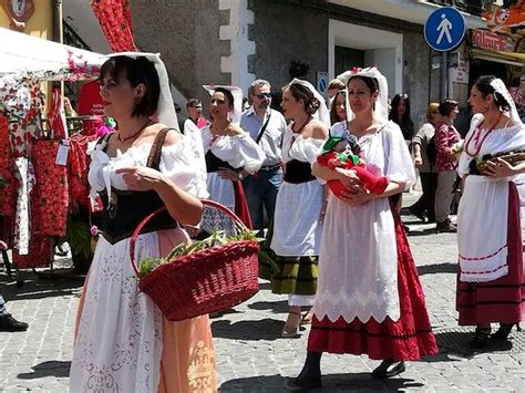 Le Fragole Di Nemi E La Sagra Per Celebrarle