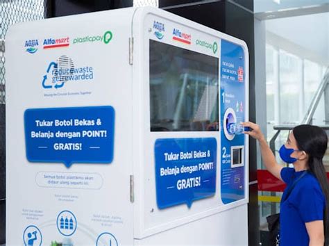 Ajak Konsumen Kelola Sampah Danone AQUA Dan Alfamart Luncurkan Reverse