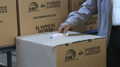 Los ecuatorianos votarán en 4 276 recintos electorales