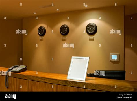 Hotel reception desk hi-res stock photography and images - Alamy