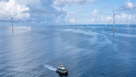 Frances First Commercial Scale Offshore Wind Farm Enters Full