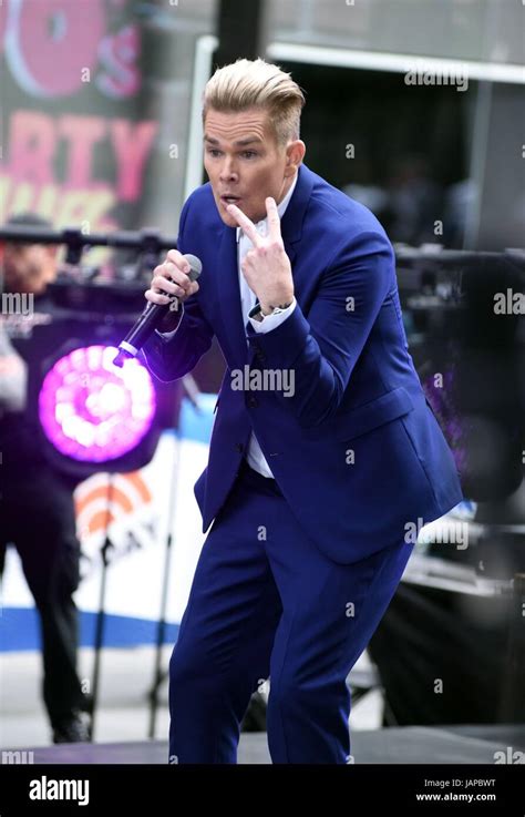 New York Ny Usa 7th June 2017 Mark Mcgrath Of Sugar Ray On Stage