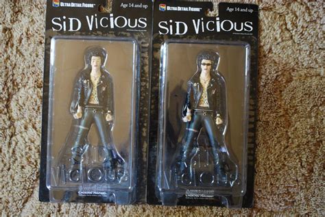 Medicom Toy Sid Vicious 2 Types Of Ultra Detail Figure Sex Pistols