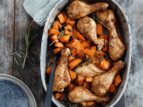 Ofensüßkartoffeln mit Hähnchenunterkeulen Rezept EAT SMARTER