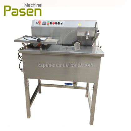 Stainless Steel Automatic Chocolate Coating Machine Chocolate Enrobing