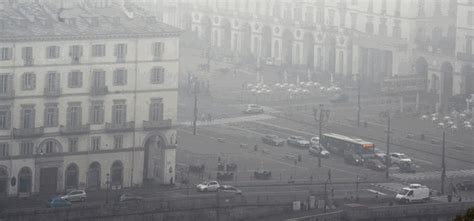 Emergenza Smog A Torino Il Comune Non Aprite Porte E Finestre La