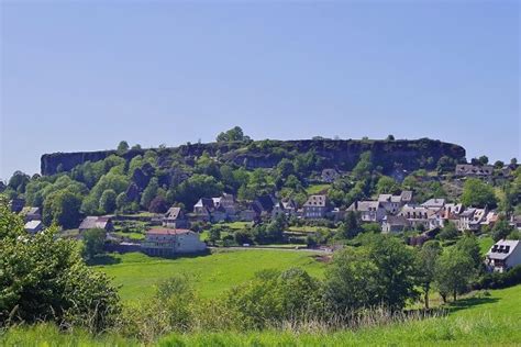 Steden En Dorpen In Cantal Zonnig Zuid Frankrijk