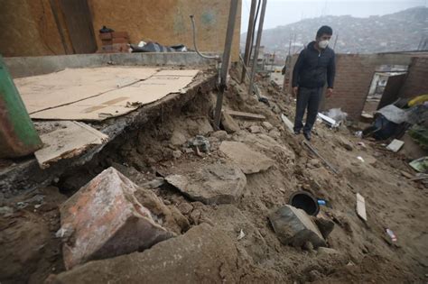 Sismo En Mala Caus Derrumbes Y Afect Varias Viviendas En Distritos De